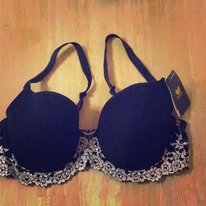 Wacoal Embrace Lace Bra 34B